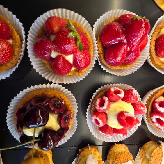 Pâtisserie artisanale d’Aux Gourmandises de Bévinda